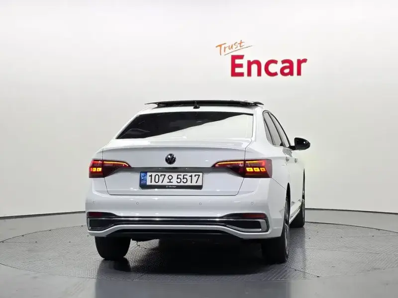 2022 Volkswagen Jetta с пробегом 48 031 км