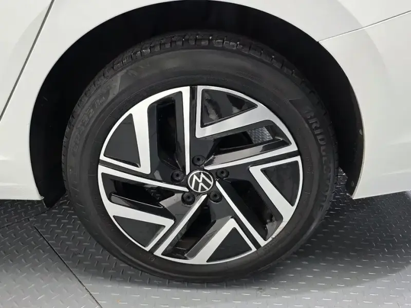 2022 Volkswagen Jetta с пробегом 48 031 км