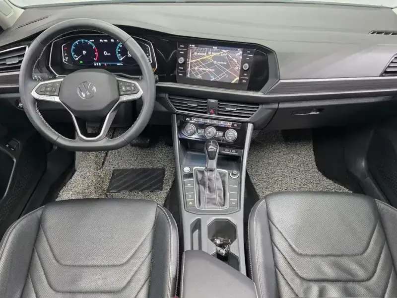 2022 Volkswagen Jetta с пробегом 48 031 км