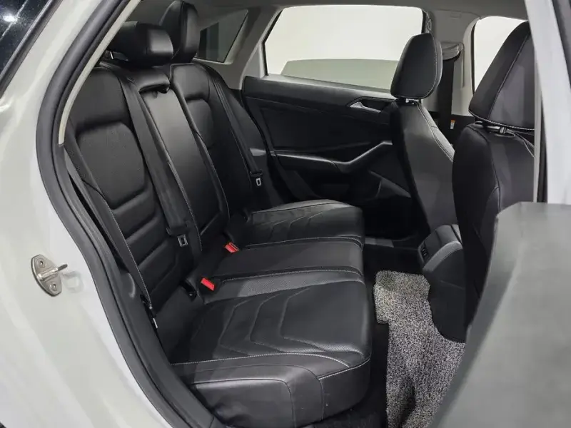 2022 Volkswagen Jetta с пробегом 48 031 км