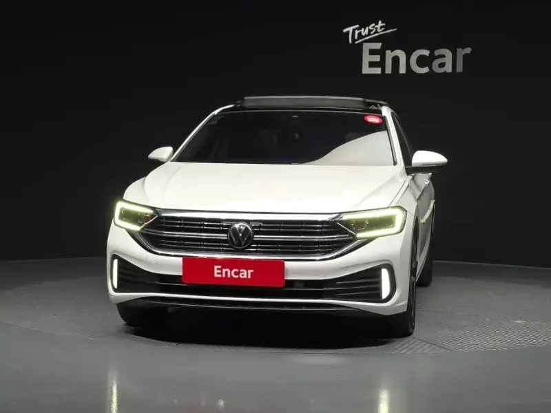 2022 Volkswagen Jetta с пробегом 66 704 км