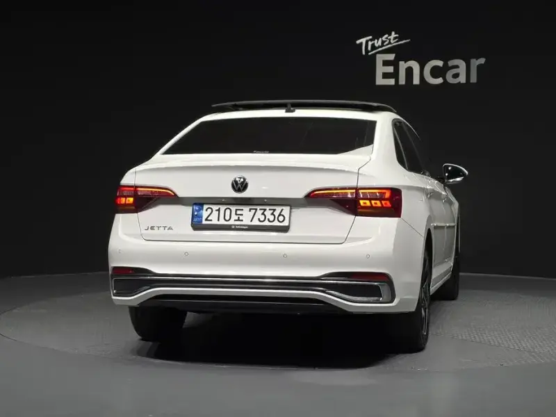 2022 Volkswagen Jetta с пробегом 66 704 км