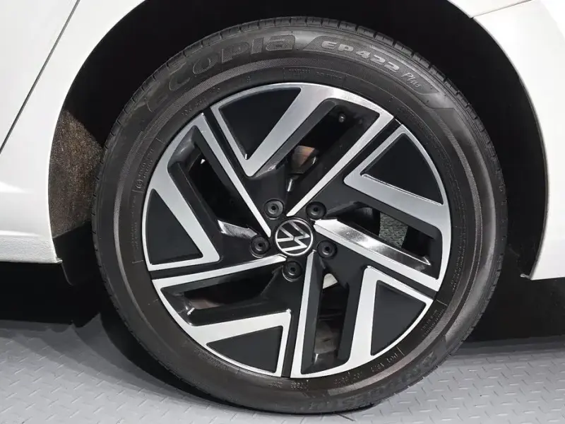 2022 Volkswagen Jetta с пробегом 66 704 км
