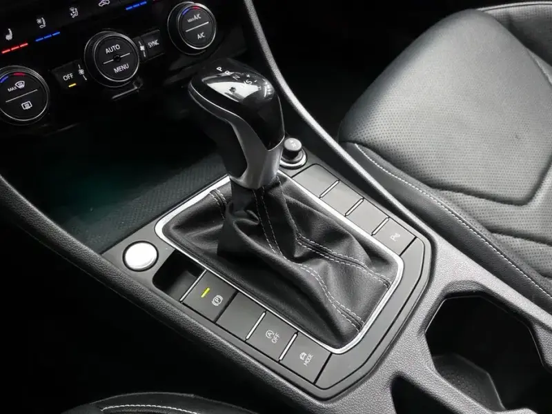 2022 Volkswagen Jetta с пробегом 66 704 км