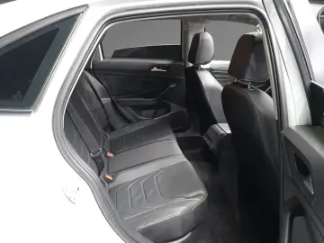 2022 Volkswagen Jetta с пробегом 66 704 км