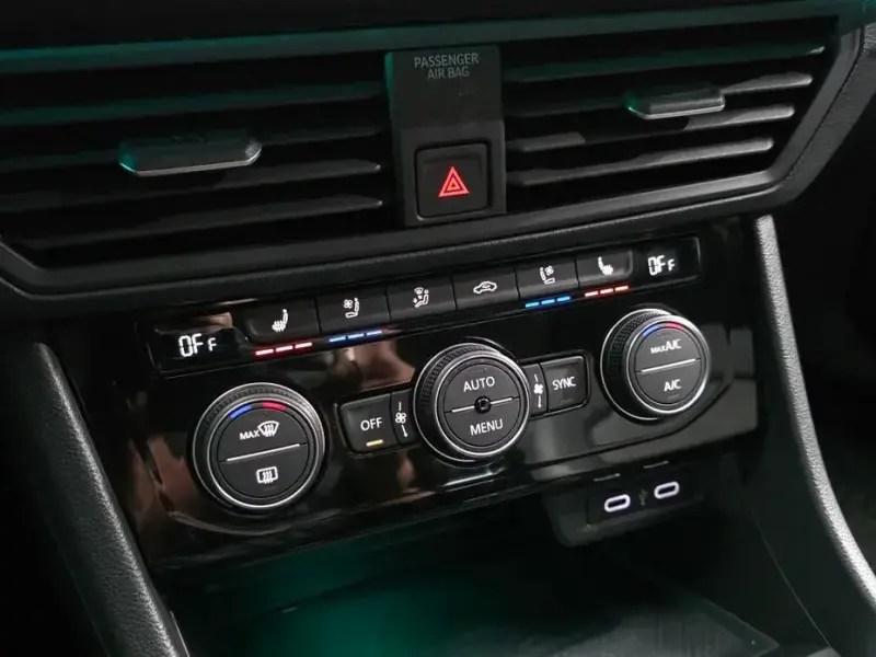 2022 Volkswagen Jetta с пробегом 66 704 км