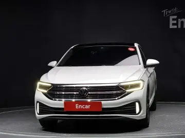 2023 Volkswagen Jetta с пробегом 41 997 км