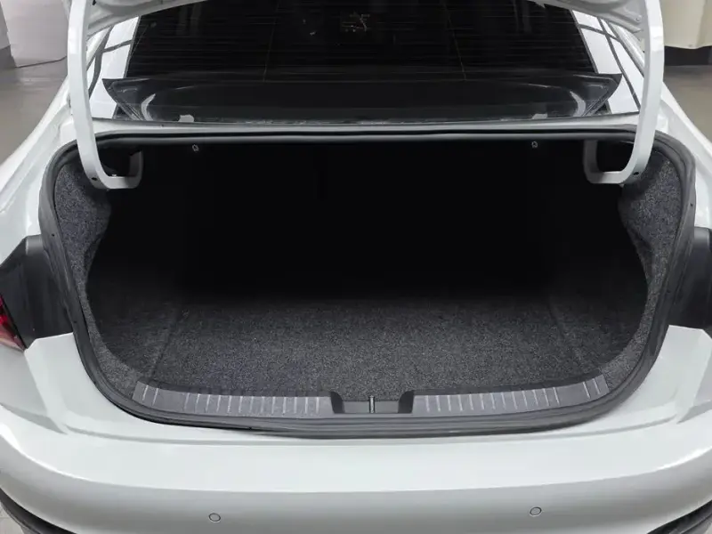 2023 Volkswagen Jetta с пробегом 45 264 км