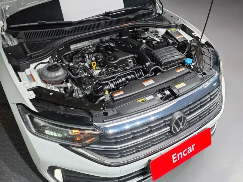 2023 Volkswagen Jetta с пробегом 15 799 км