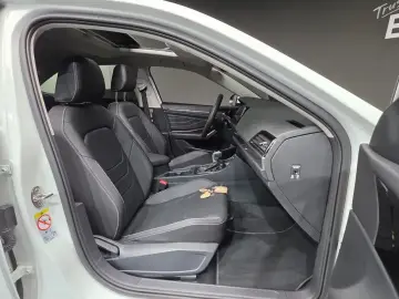 2023 Volkswagen Jetta с пробегом 15 799 км