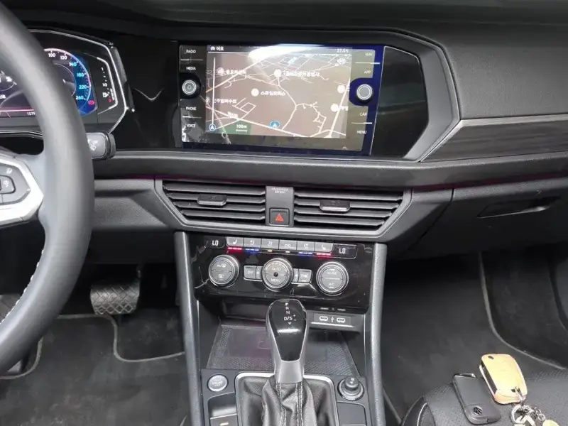 2023 Volkswagen Jetta с пробегом 15 799 км