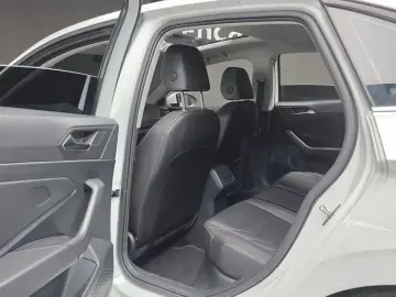 2023 Volkswagen Jetta с пробегом 15 799 км