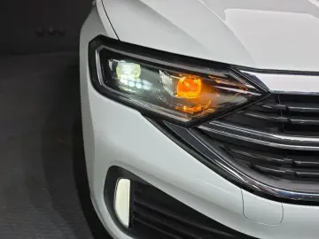 2023 Volkswagen Jetta с пробегом 15 799 км