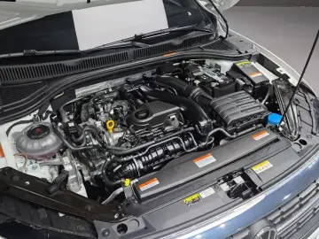 2023 Volkswagen Jetta с пробегом 15 799 км
