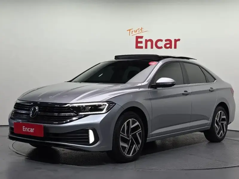 2023 Volkswagen Jetta с пробегом 16 357 км