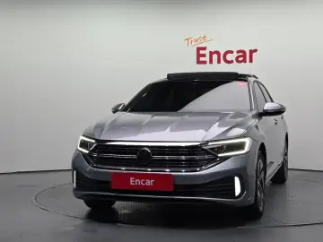 2023 Volkswagen Jetta с пробегом 16 357 км