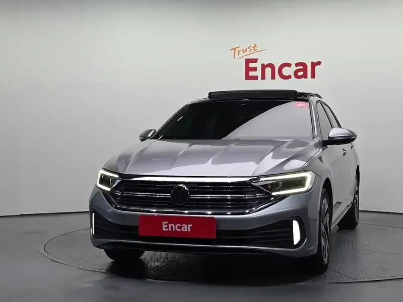 2023 Volkswagen Jetta с пробегом 16 357 км