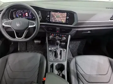 2023 Volkswagen Jetta с пробегом 16 357 км