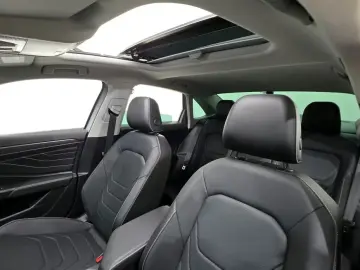 2023 Volkswagen Jetta с пробегом 16 357 км