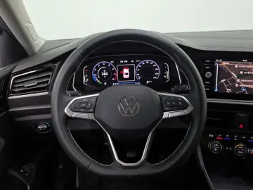 2023 Volkswagen Jetta с пробегом 16 357 км