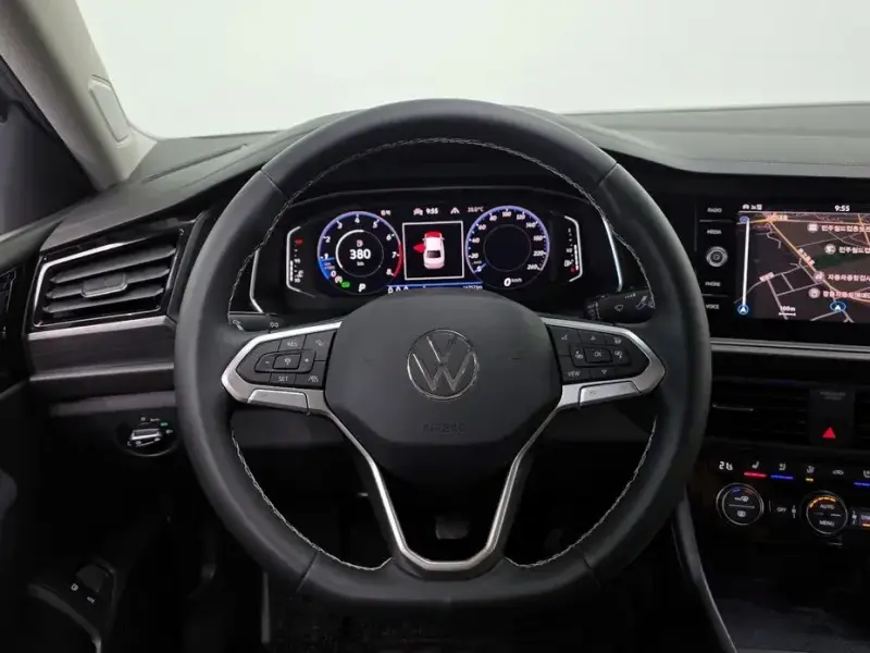 2023 Volkswagen Jetta с пробегом 16 357 км