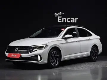 2023 Volkswagen Jetta с пробегом 24 590 км