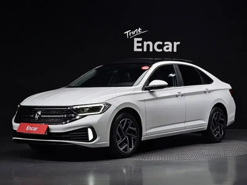 2023 Volkswagen Jetta с пробегом 24 590 км