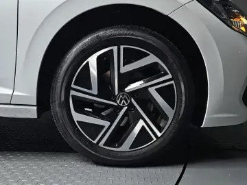 2023 Volkswagen Jetta с пробегом 24 590 км
