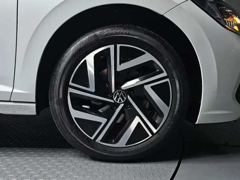 2023 Volkswagen Jetta с пробегом 24 590 км