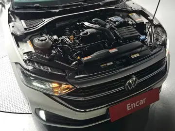 2023 Volkswagen Jetta с пробегом 24 590 км