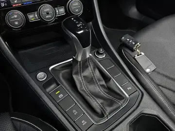 2023 Volkswagen Jetta с пробегом 24 590 км