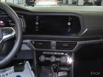 2024 Volkswagen Jetta с пробегом 55 234 км