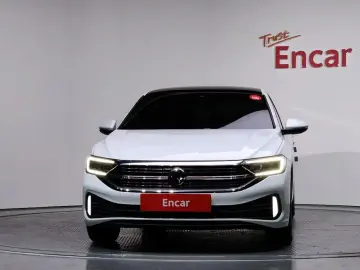 2023 Volkswagen Jetta с пробегом 26 858 км