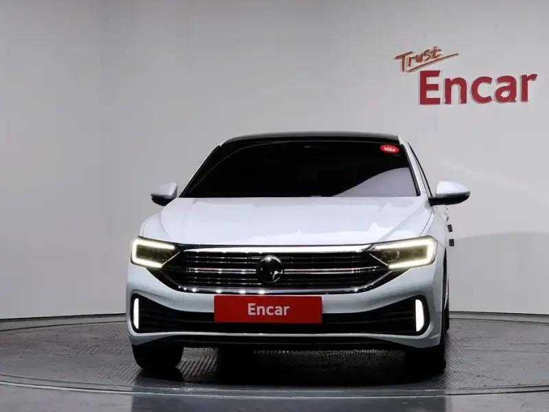 2023 Volkswagen Jetta с пробегом 26 858 км