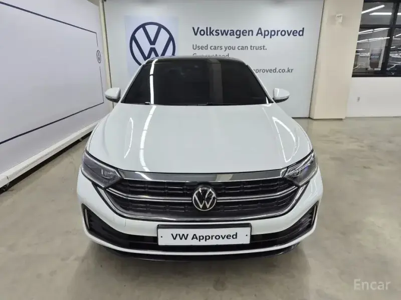 2024 Volkswagen Jetta с пробегом 18 179 км