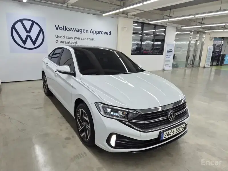 2024 Volkswagen Jetta с пробегом 18 179 км