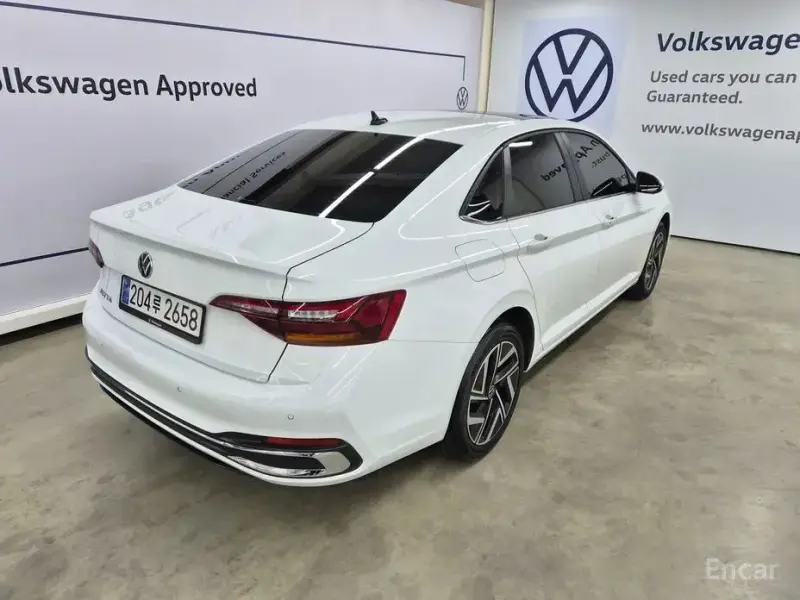 2024 Volkswagen Jetta с пробегом 31 657 км