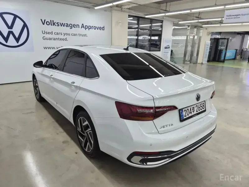 2024 Volkswagen Jetta с пробегом 31 657 км
