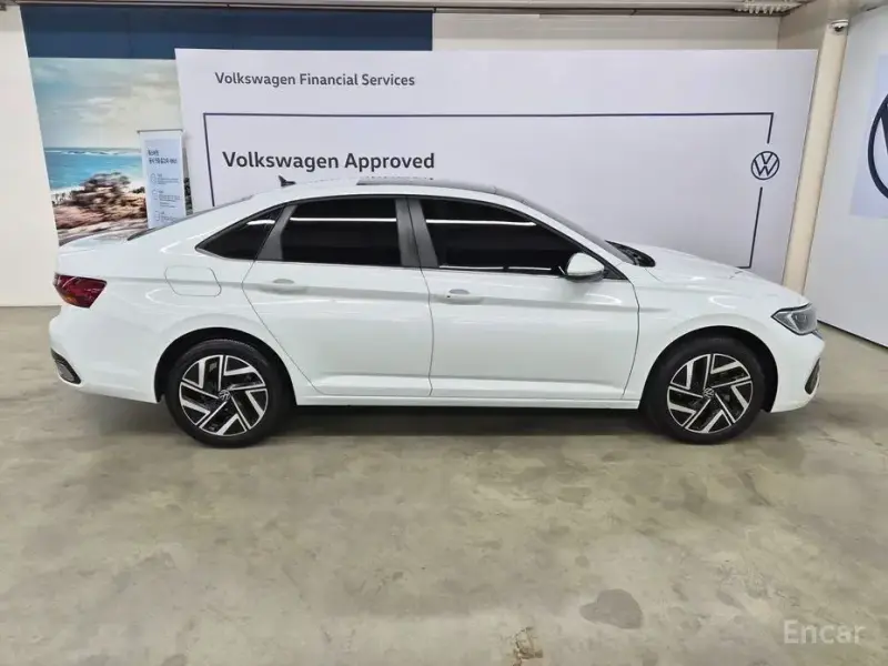 2024 Volkswagen Jetta с пробегом 31 657 км