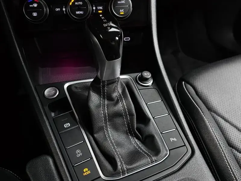 2022 Volkswagen Jetta с пробегом 36 059 км