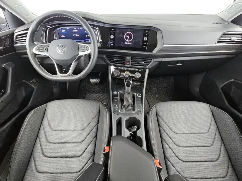 2023 Volkswagen Jetta с пробегом 14 486 км