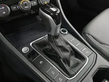 2023 Volkswagen Jetta с пробегом 14 486 км