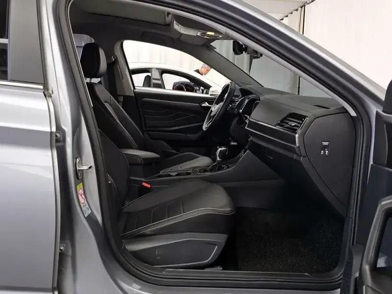 2023 Volkswagen Jetta с пробегом 14 486 км