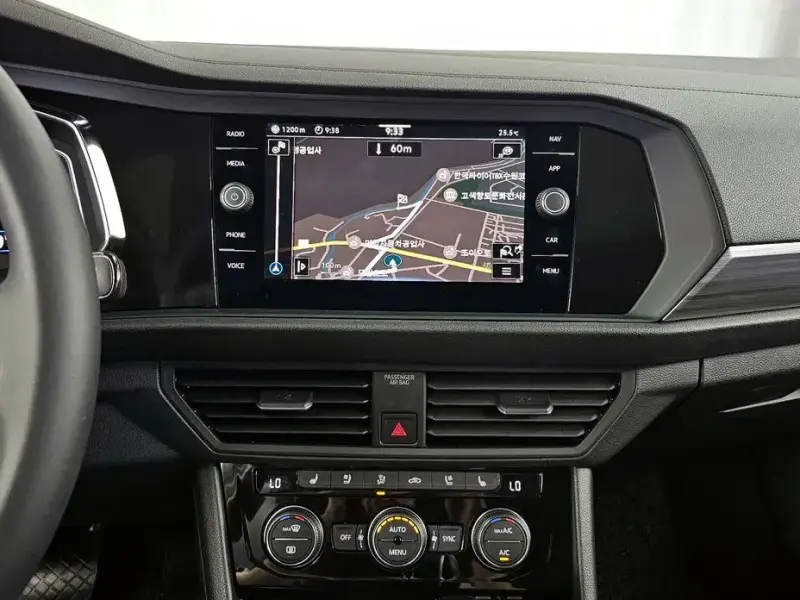 2023 Volkswagen Jetta с пробегом 14 486 км