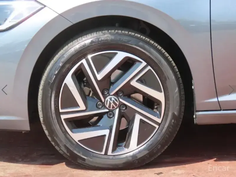 2023 Volkswagen Jetta с пробегом 39 497 км