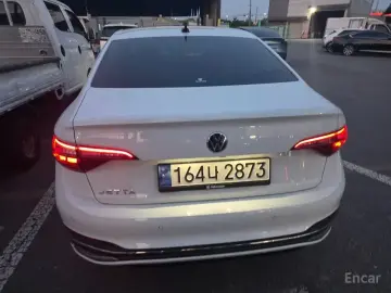 2023 Volkswagen Jetta с пробегом 31 566 км