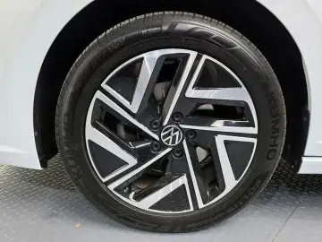 2023 Volkswagen Jetta с пробегом 40 199 км