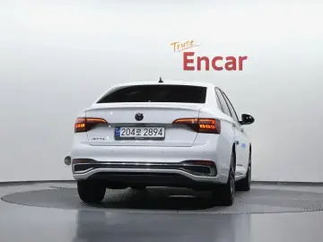 2023 Volkswagen Jetta с пробегом 87 420 км