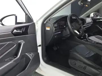 2023 Volkswagen Jetta с пробегом 87 420 км