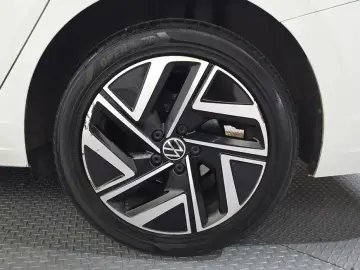2023 Volkswagen Jetta с пробегом 87 420 км